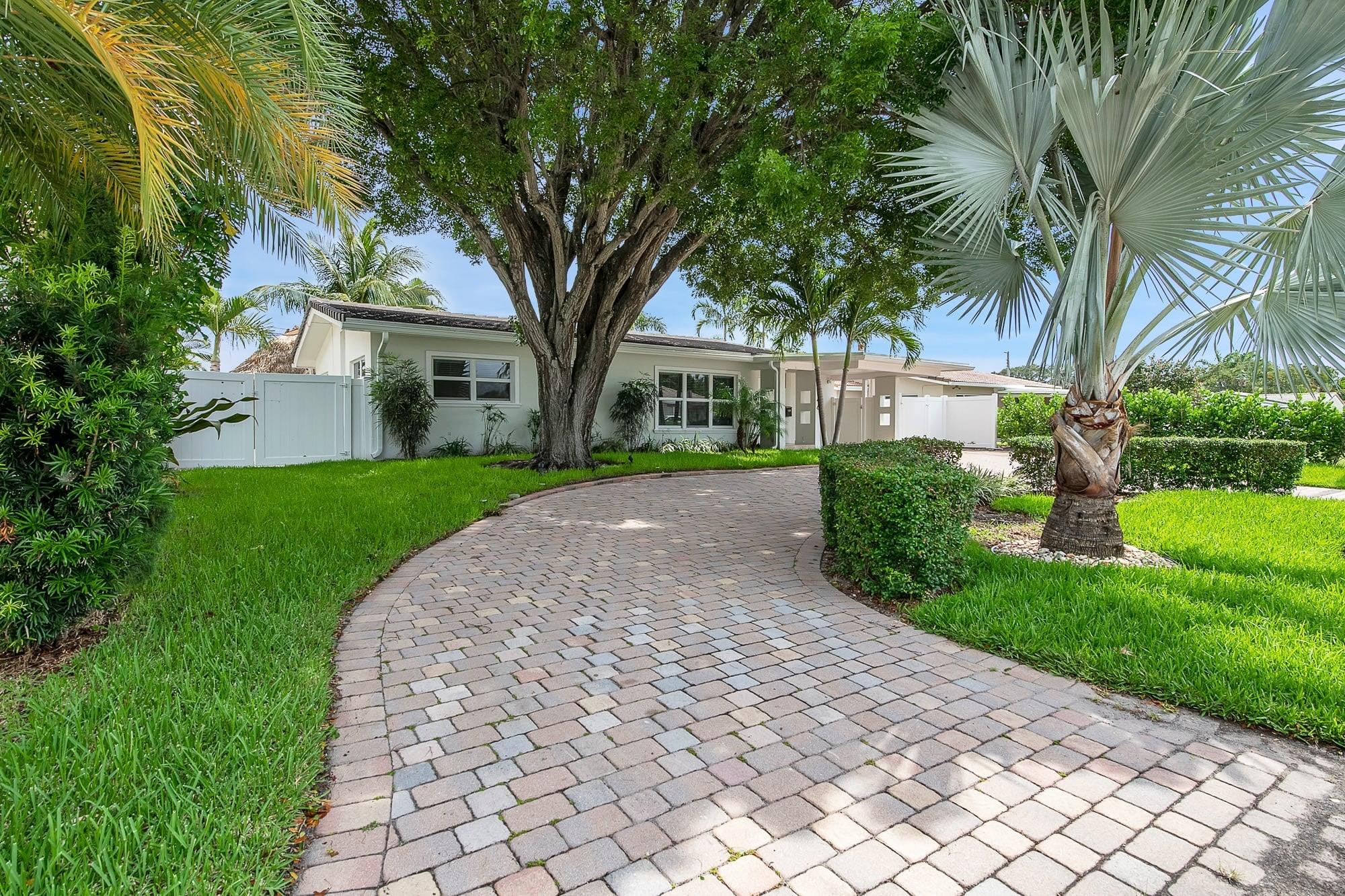 1246 SE 7th Court