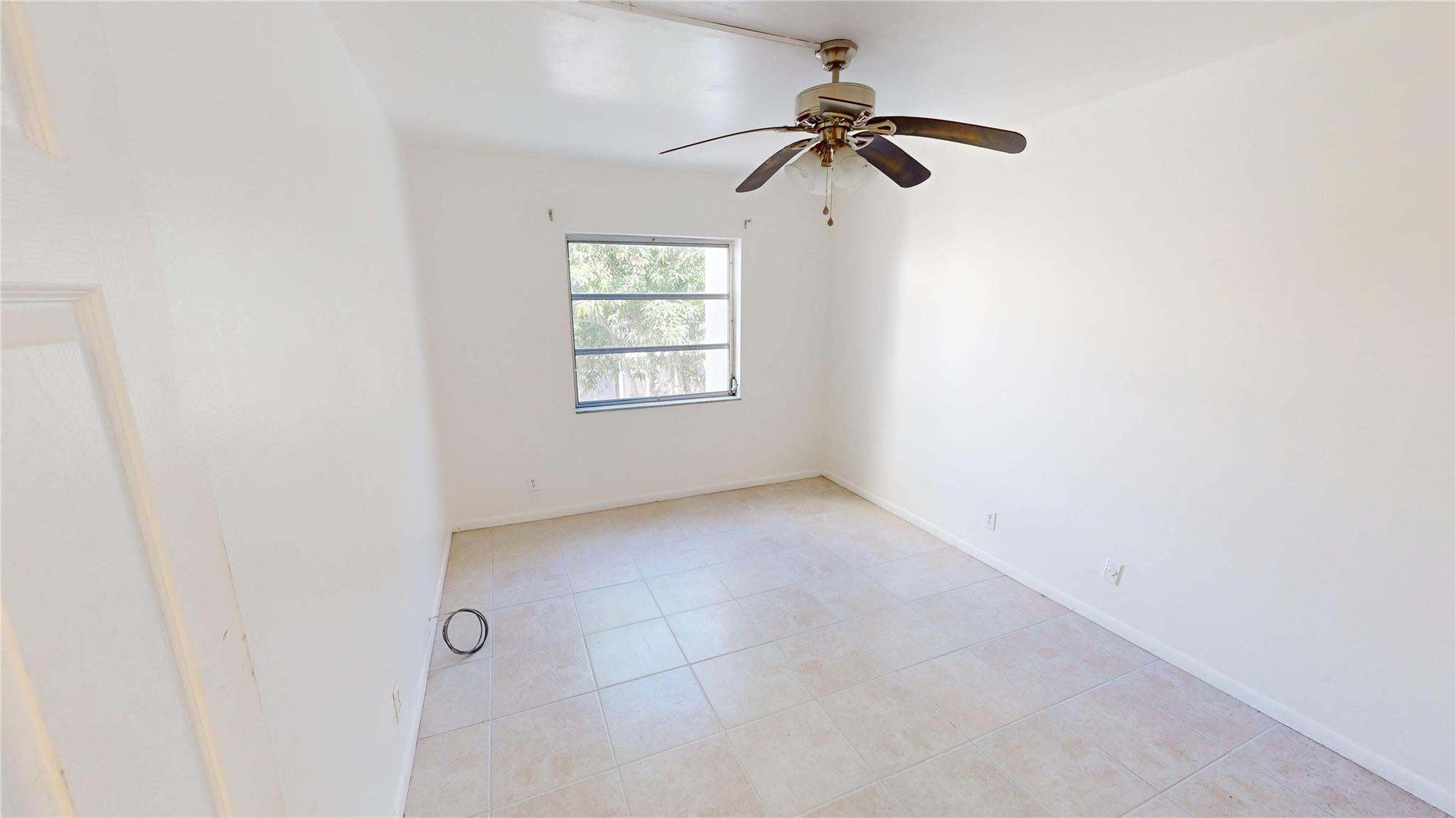 636 NW 13th St
