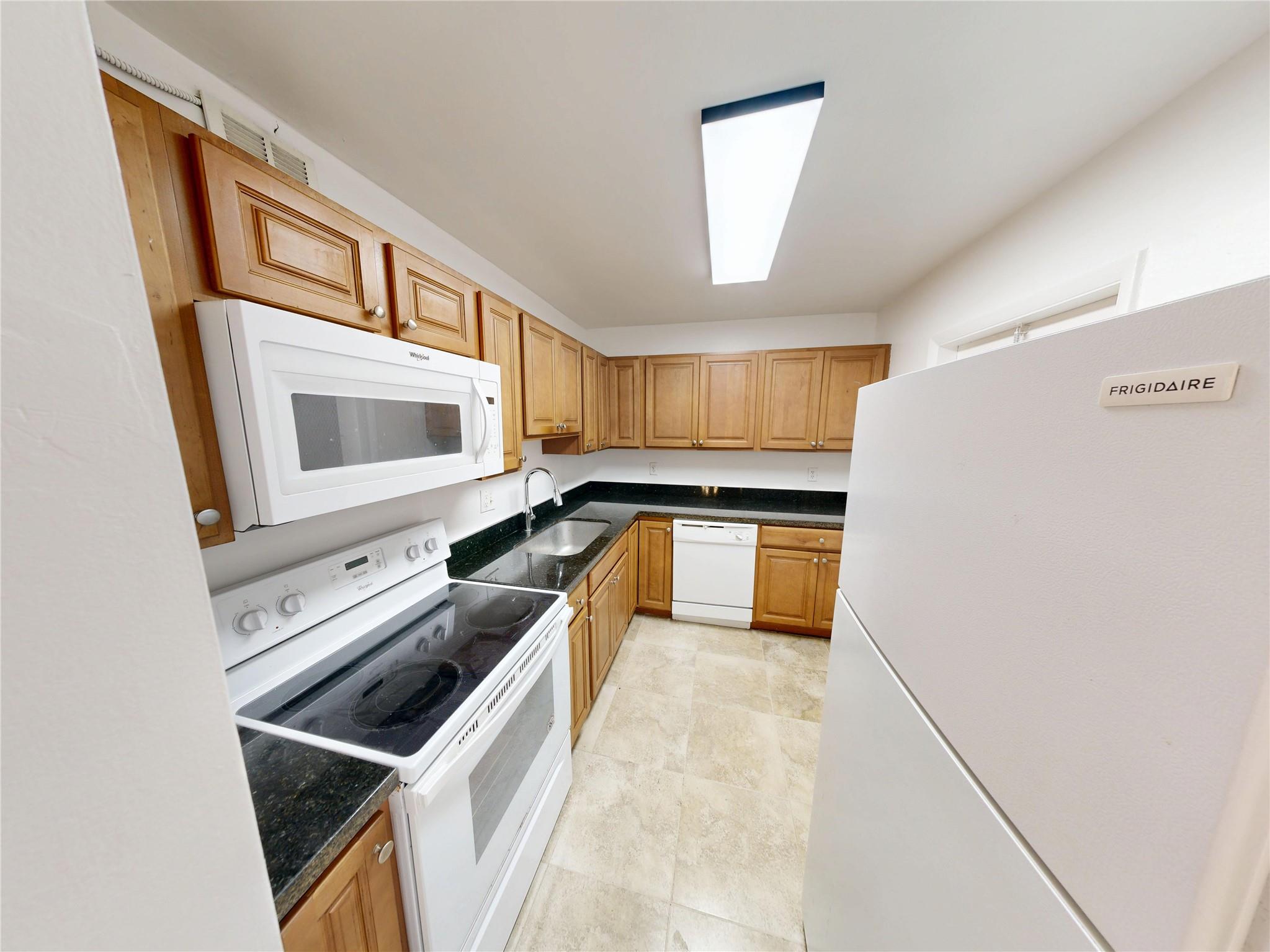 636 NW 13th St