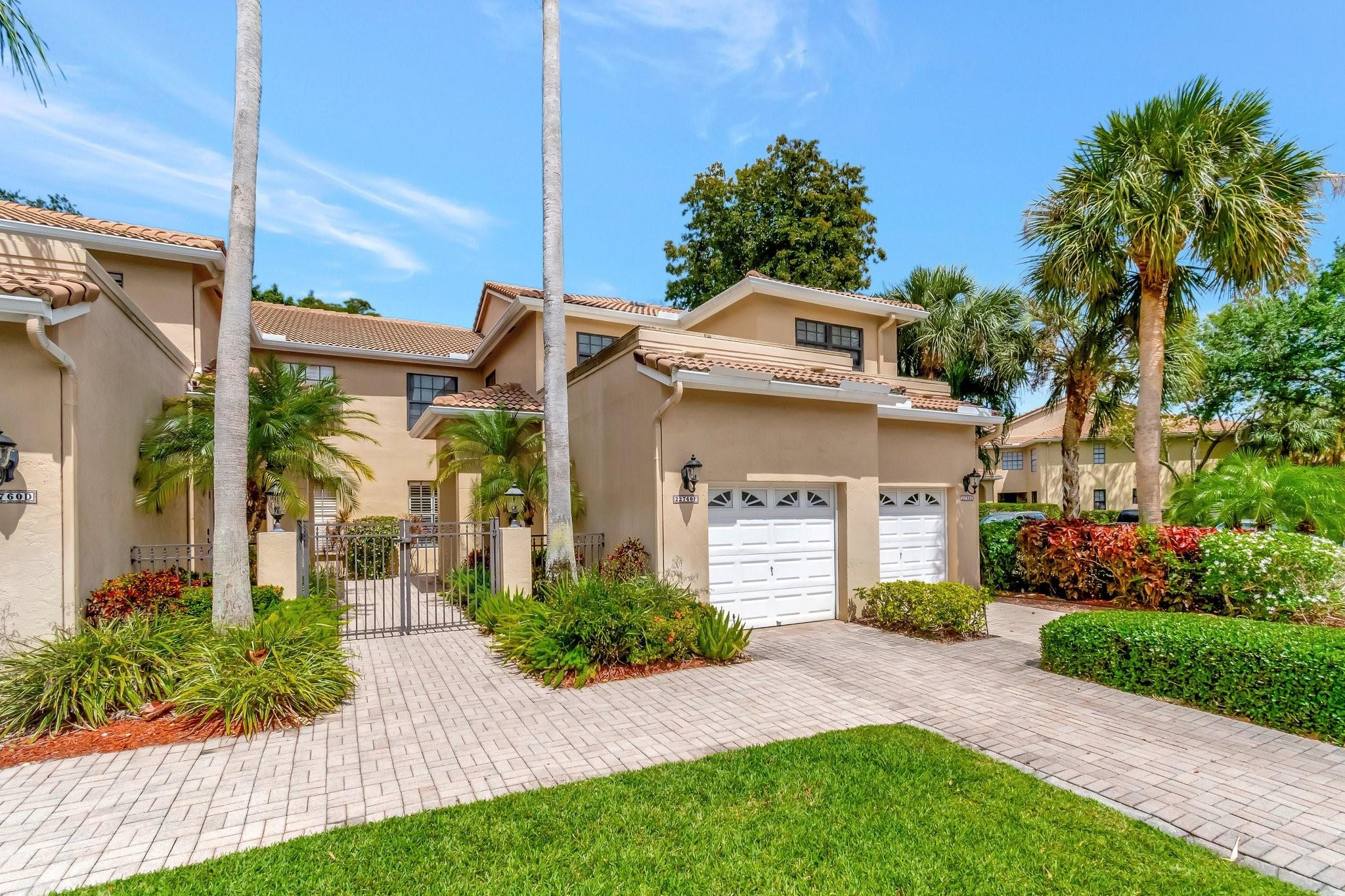 22760 Mandeville Pl E