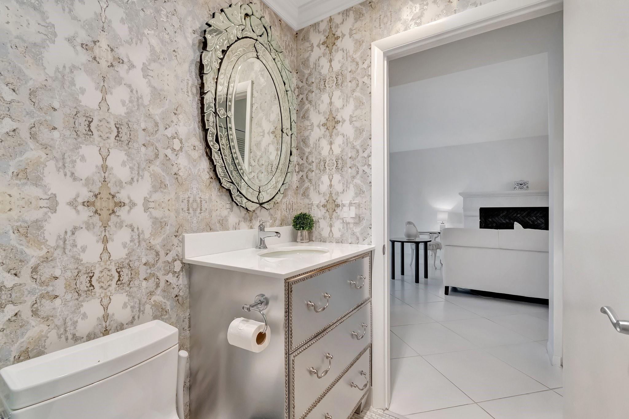 22760 Mandeville Pl E