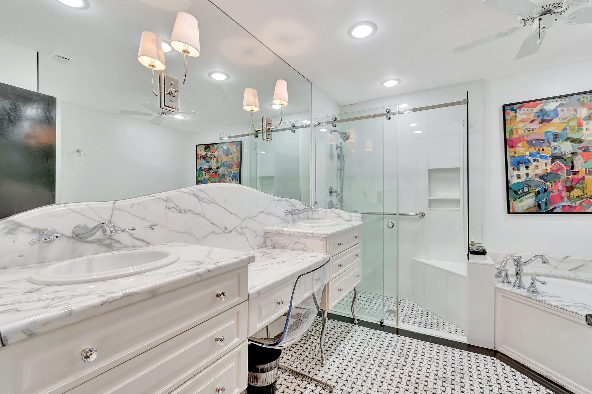 22760 Mandeville Pl E