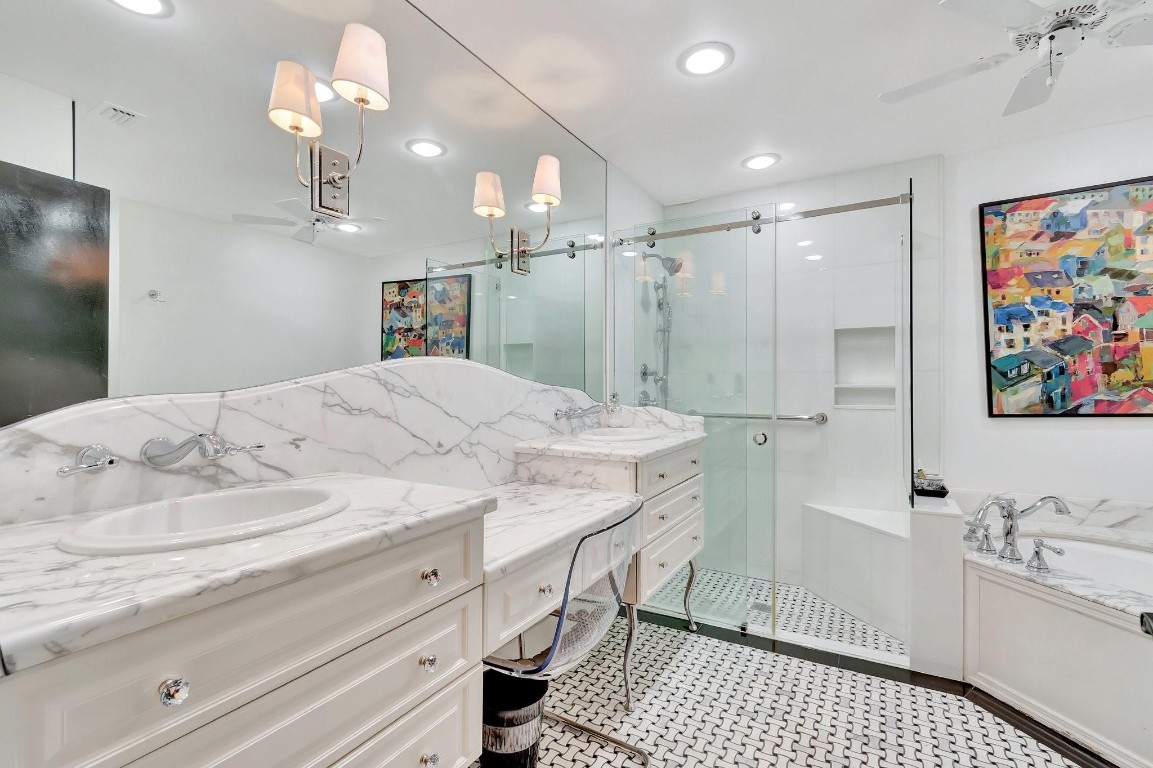 22760 Mandeville Pl E