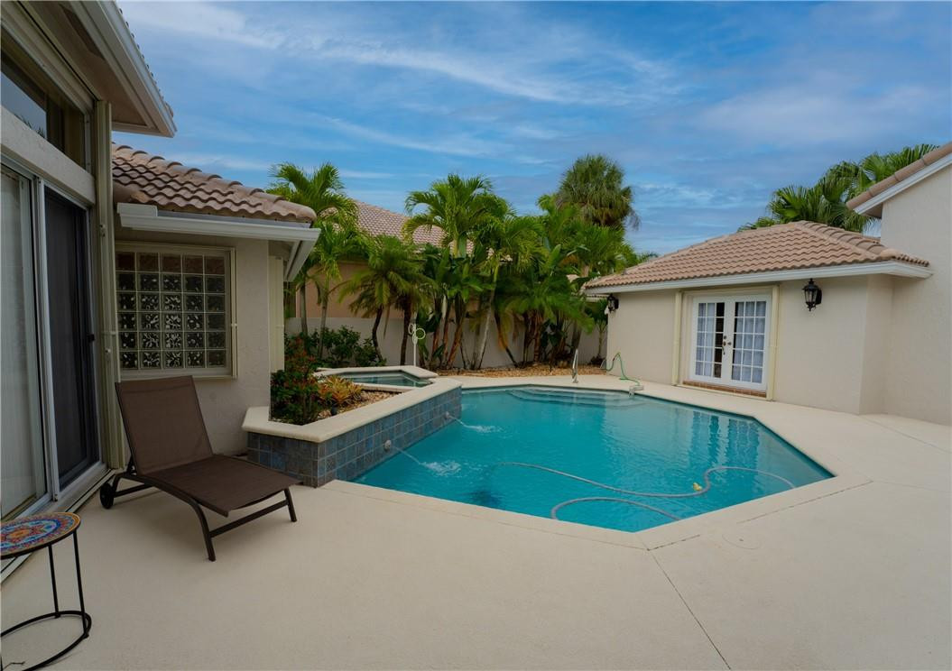20107 Ocean Key Dr