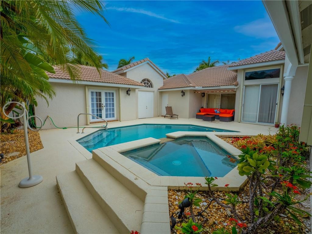 20107 Ocean Key Dr