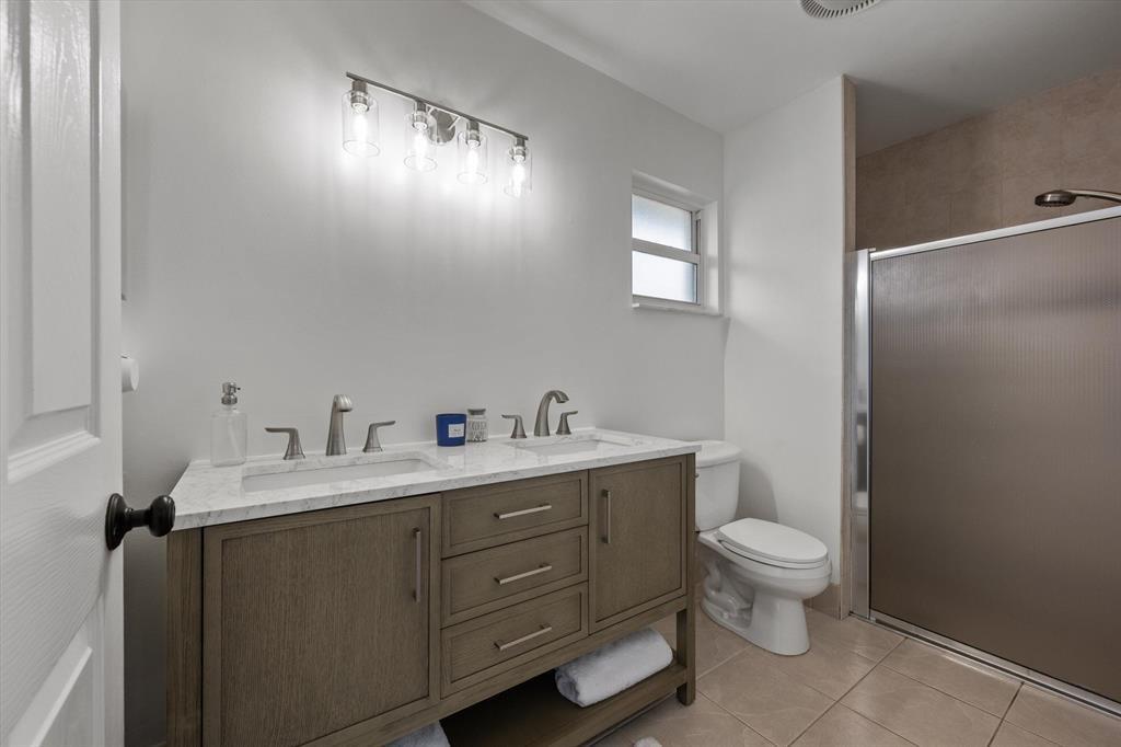 13813 Geranium Pl