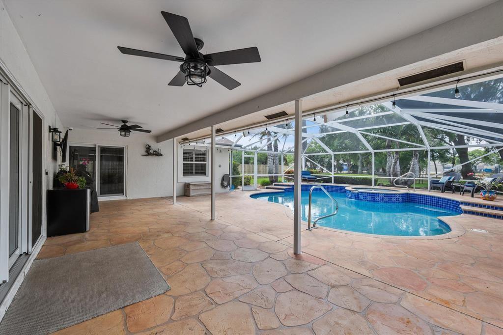 13813 Geranium Pl