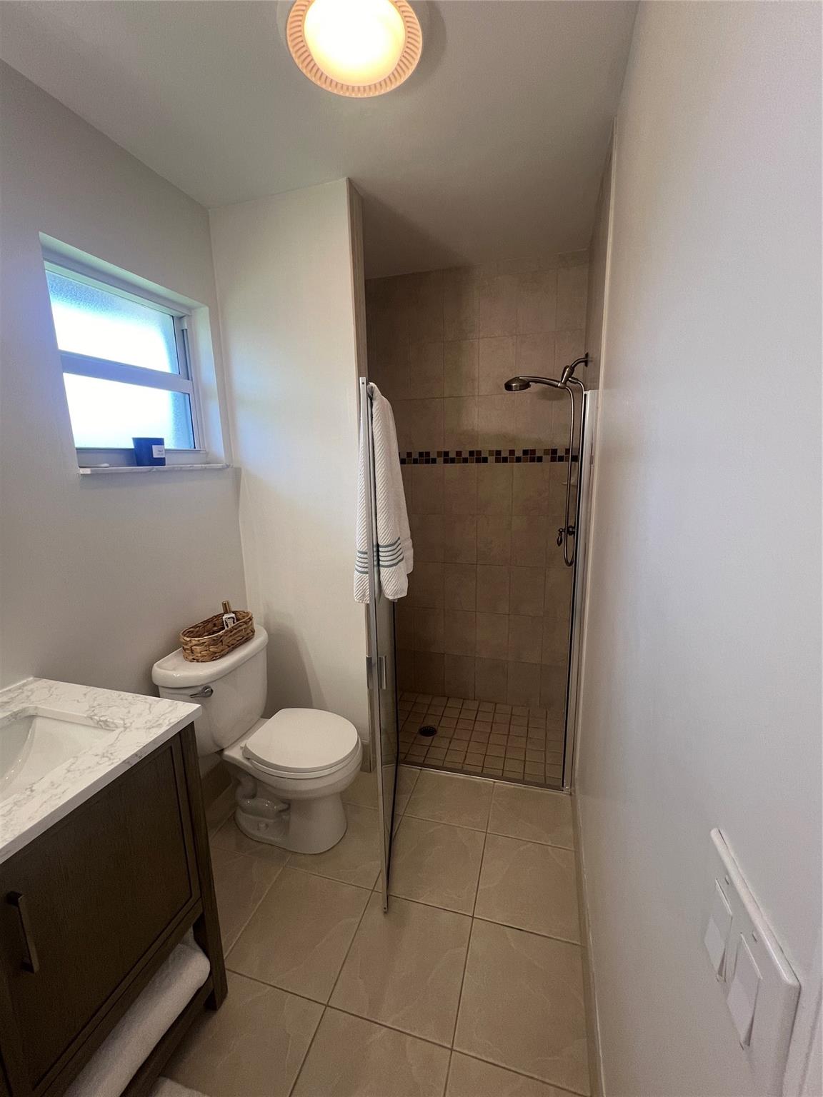 13813 Geranium Pl