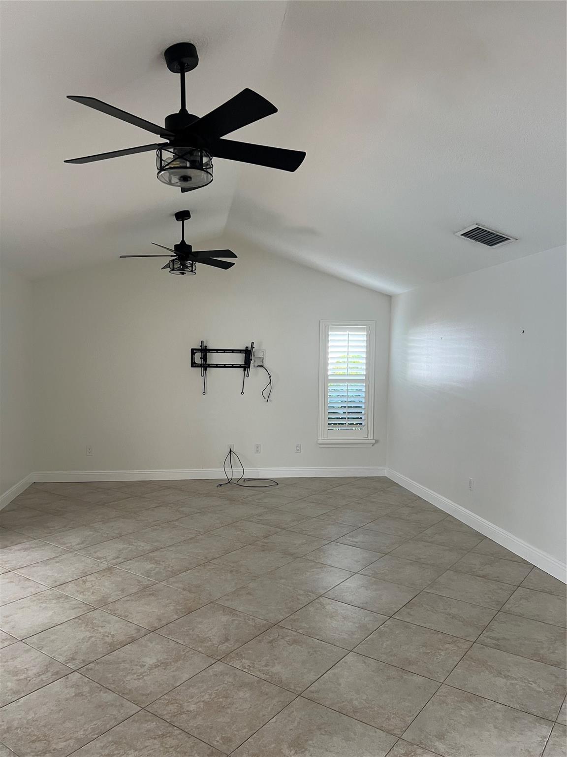 13813 Geranium Pl