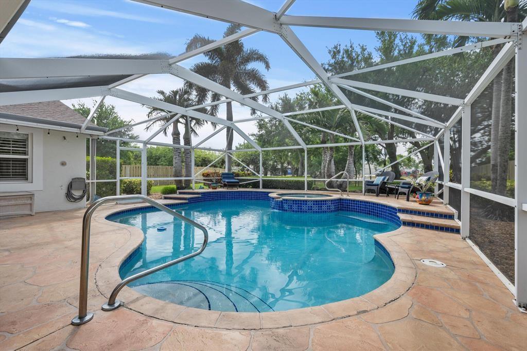 13813 Geranium Pl