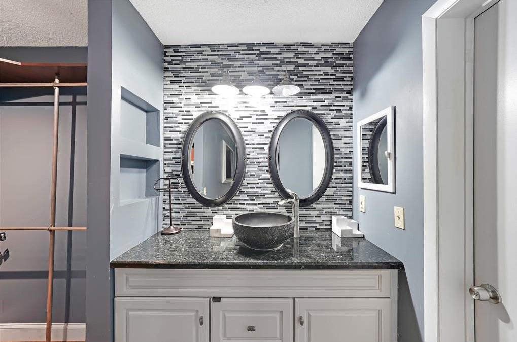 4655 NW 22nd St 4205