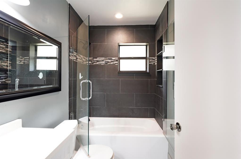 4655 NW 22nd St 4205