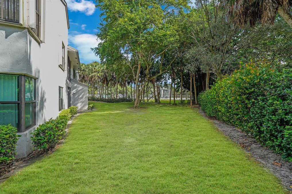 4655 NW 22nd St 4205