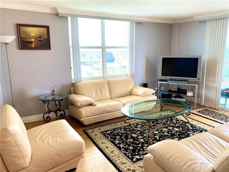 1 Las Olas Circle 809