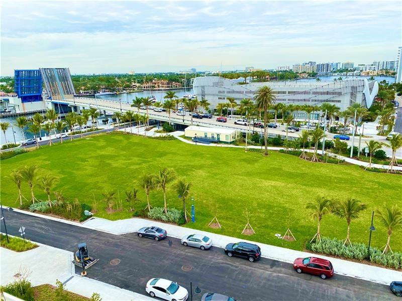 1 Las Olas Circle 809