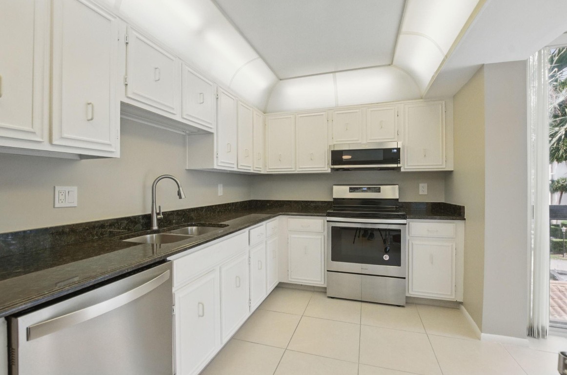 1534 Bridgewood Dr 1534