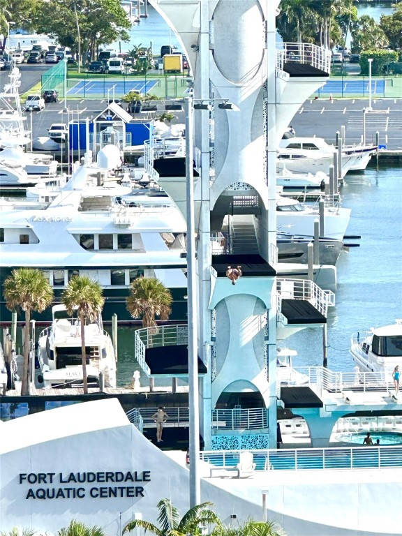 1 Las Olas Circle 1112