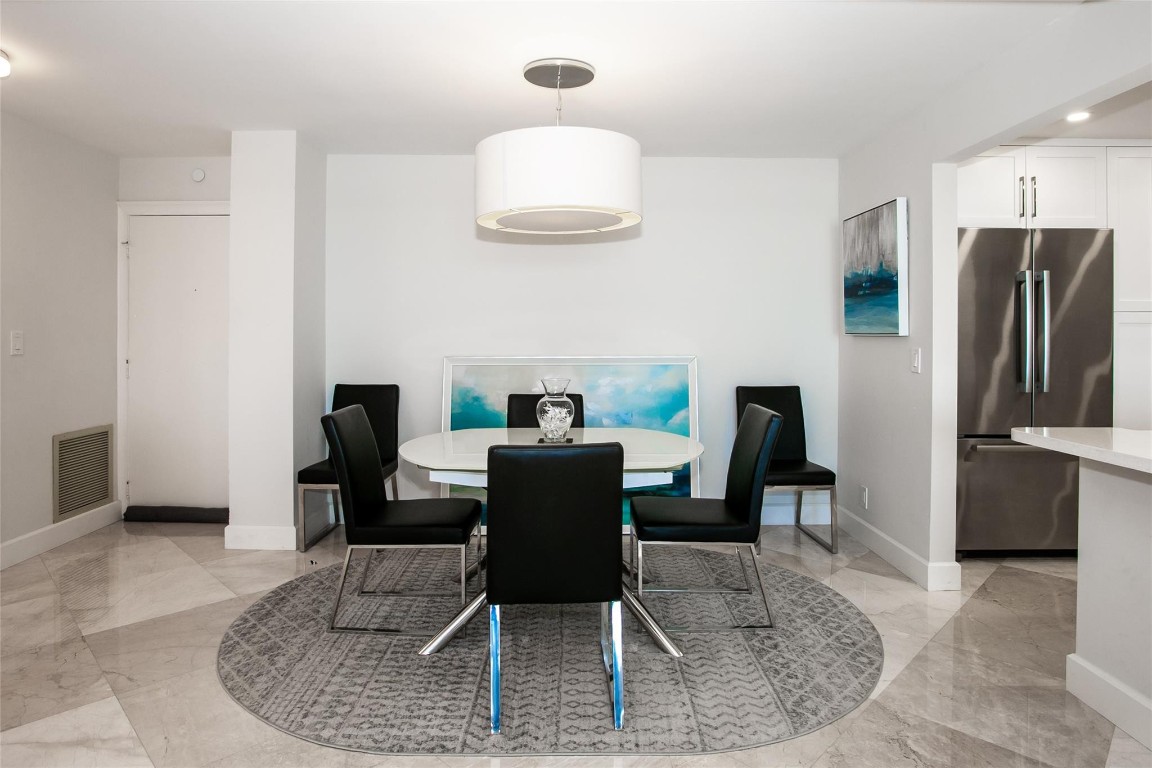 1 Las Olas Circle 1112