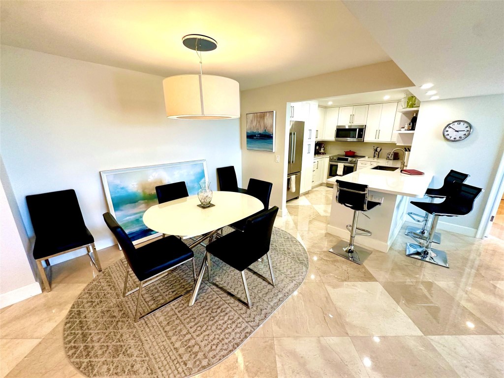 1 Las Olas Circle 1112