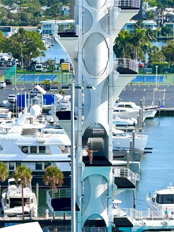 1 Las Olas Circle 1112