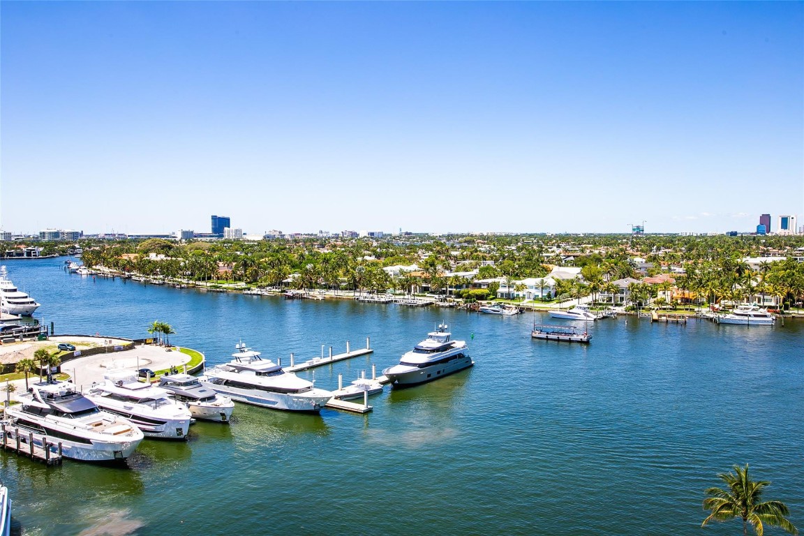 1 Las Olas Circle 1112