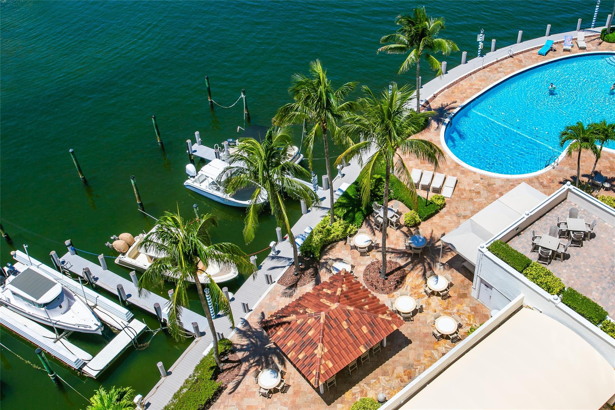 1 Las Olas Circle 1112