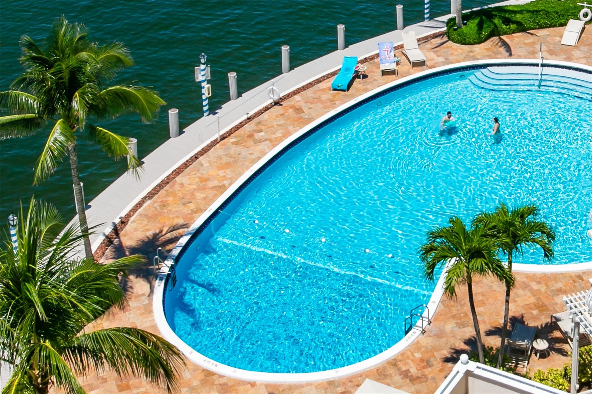 1 Las Olas Circle 1112