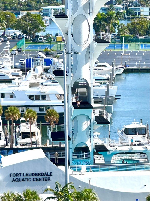 1 Las Olas Circle 1112