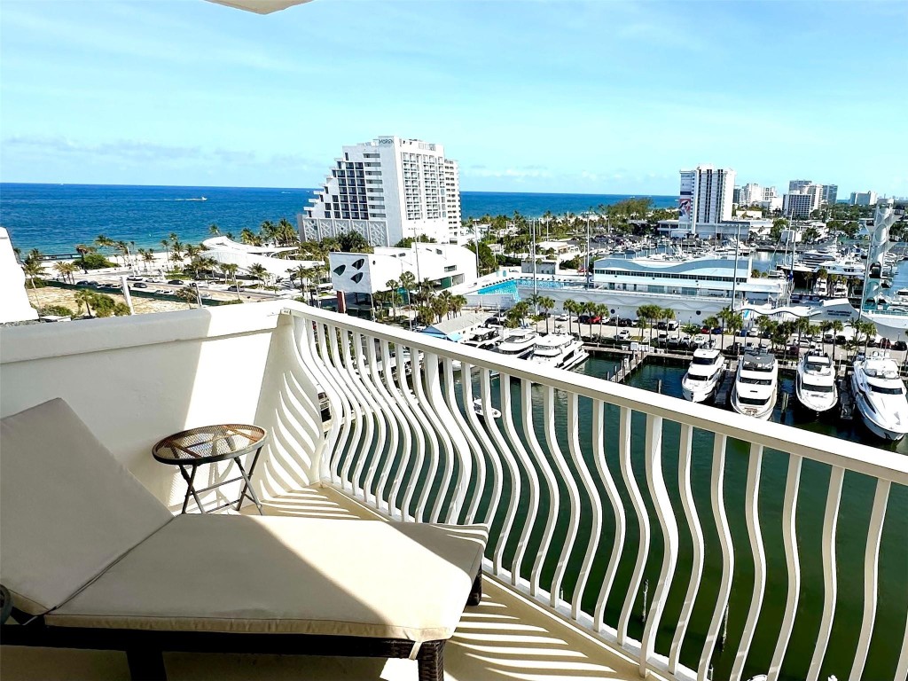 1 Las Olas Circle 1112