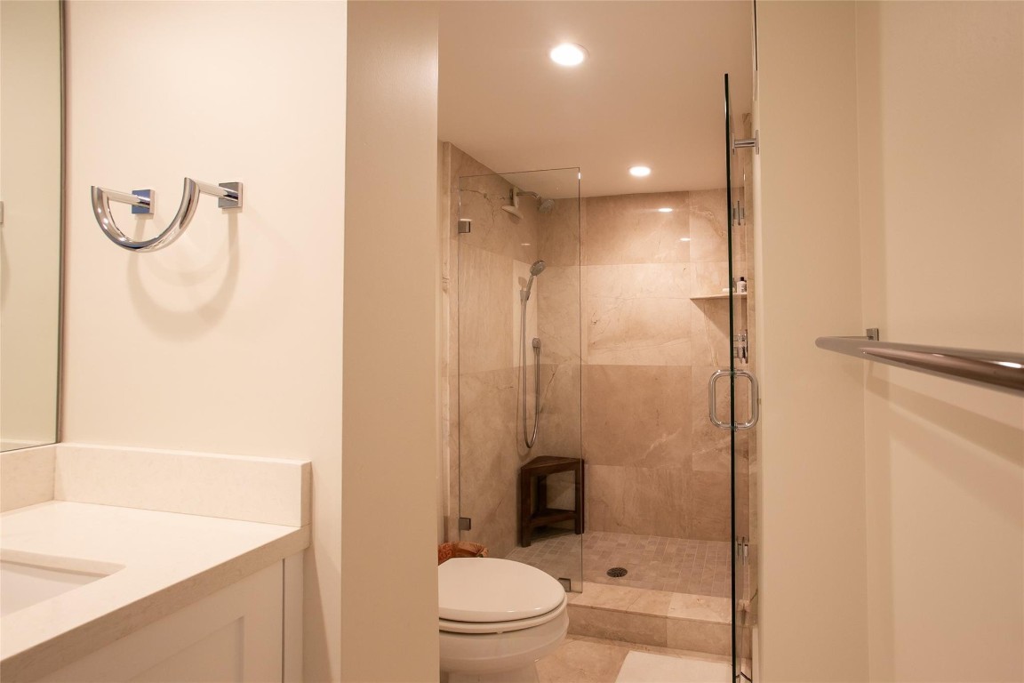 1 Las Olas Circle 1112