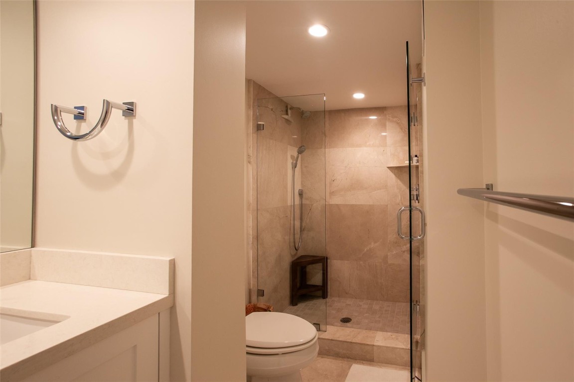 1 Las Olas Circle 1112