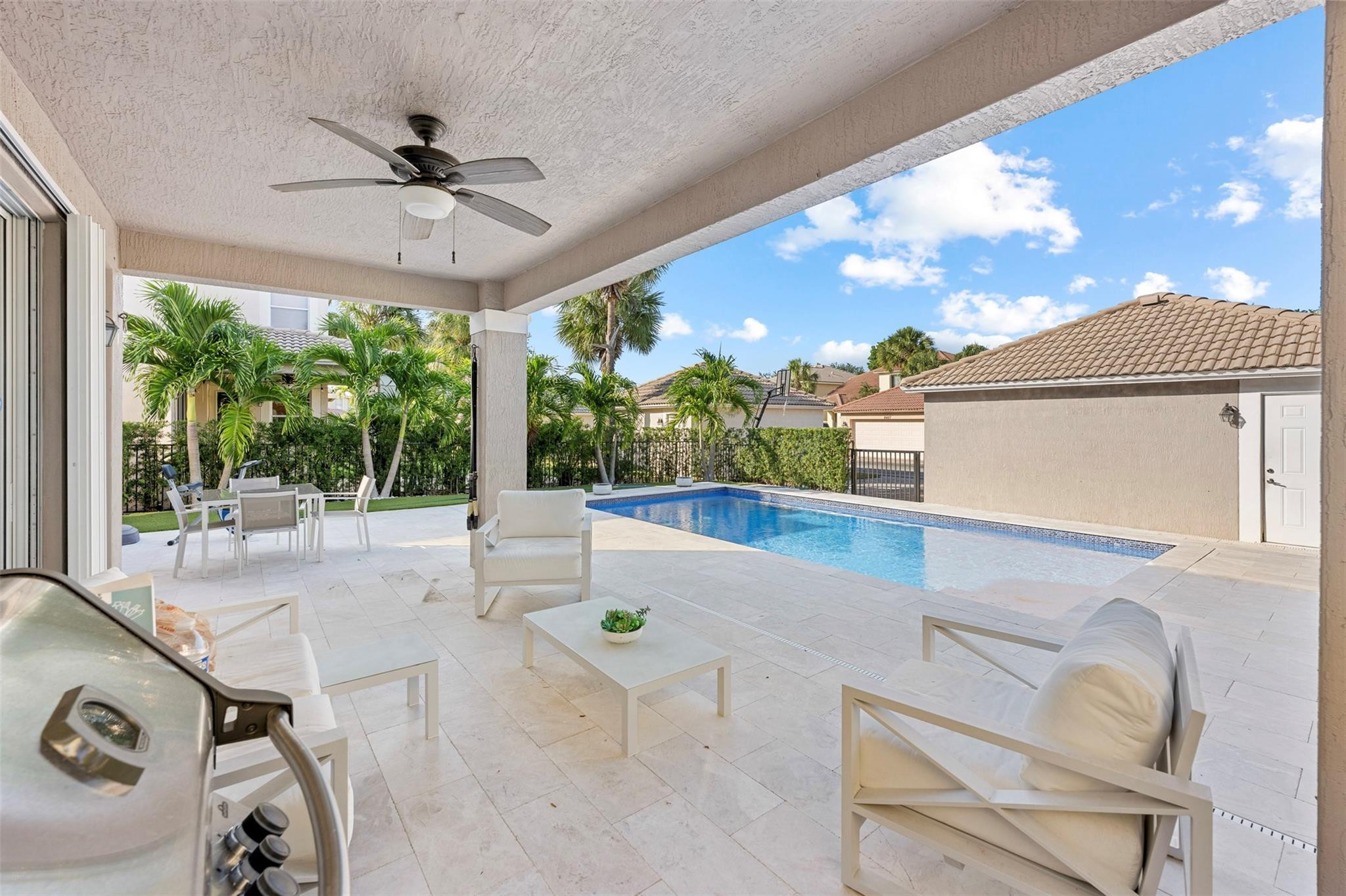 8121 Bautista Way