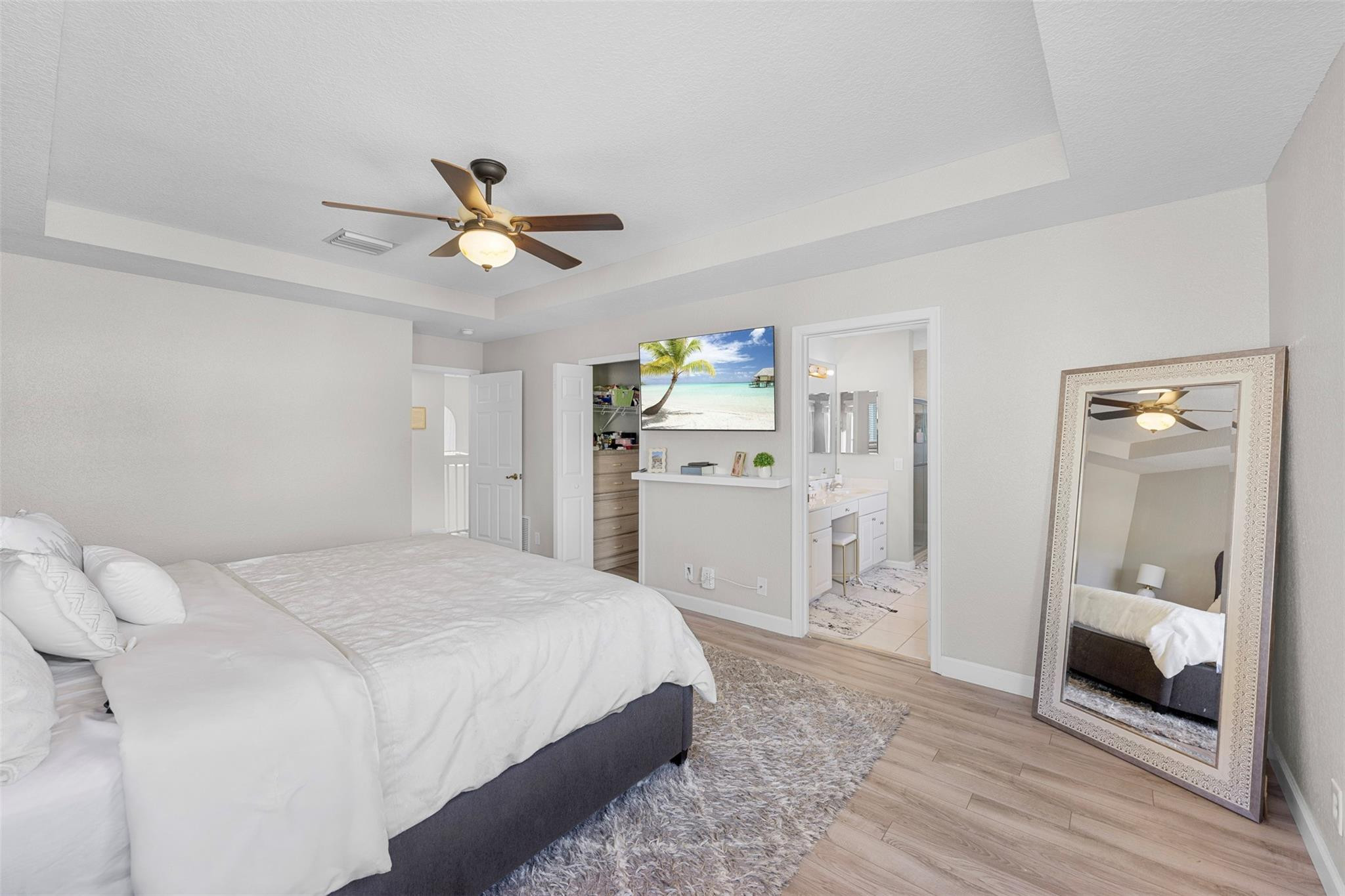 8121 Bautista Way