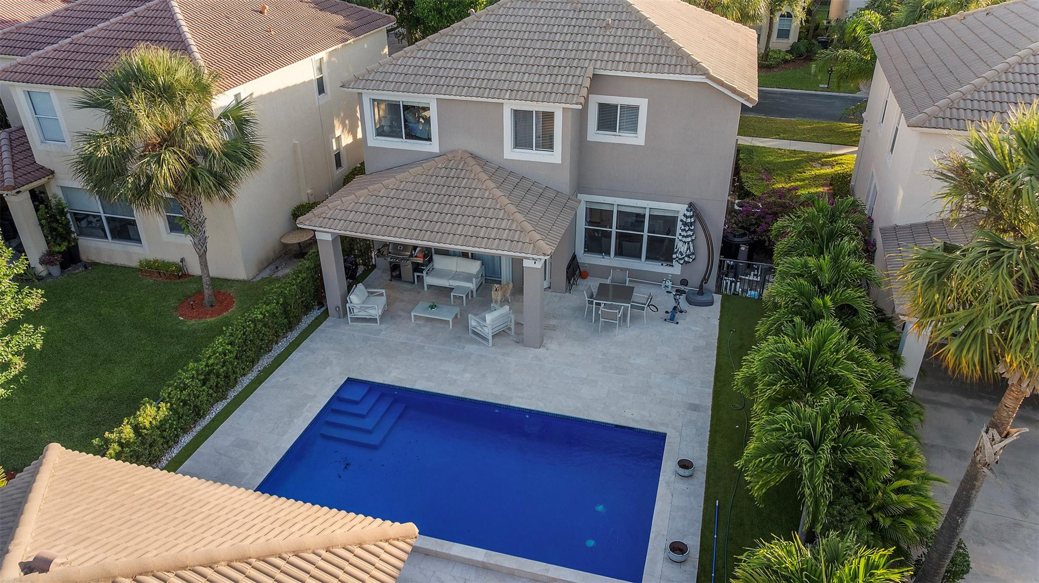8121 Bautista Way