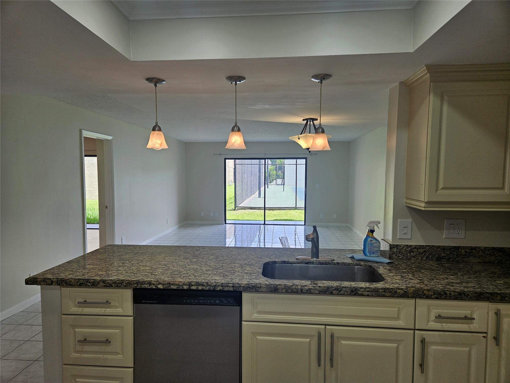 65 Deer Creek Rd H-103