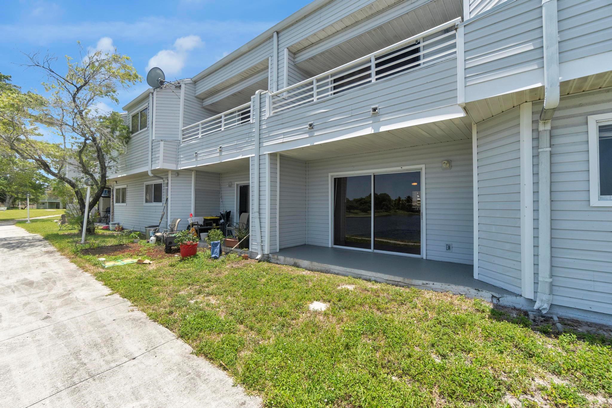 3425 NW 44th St 105