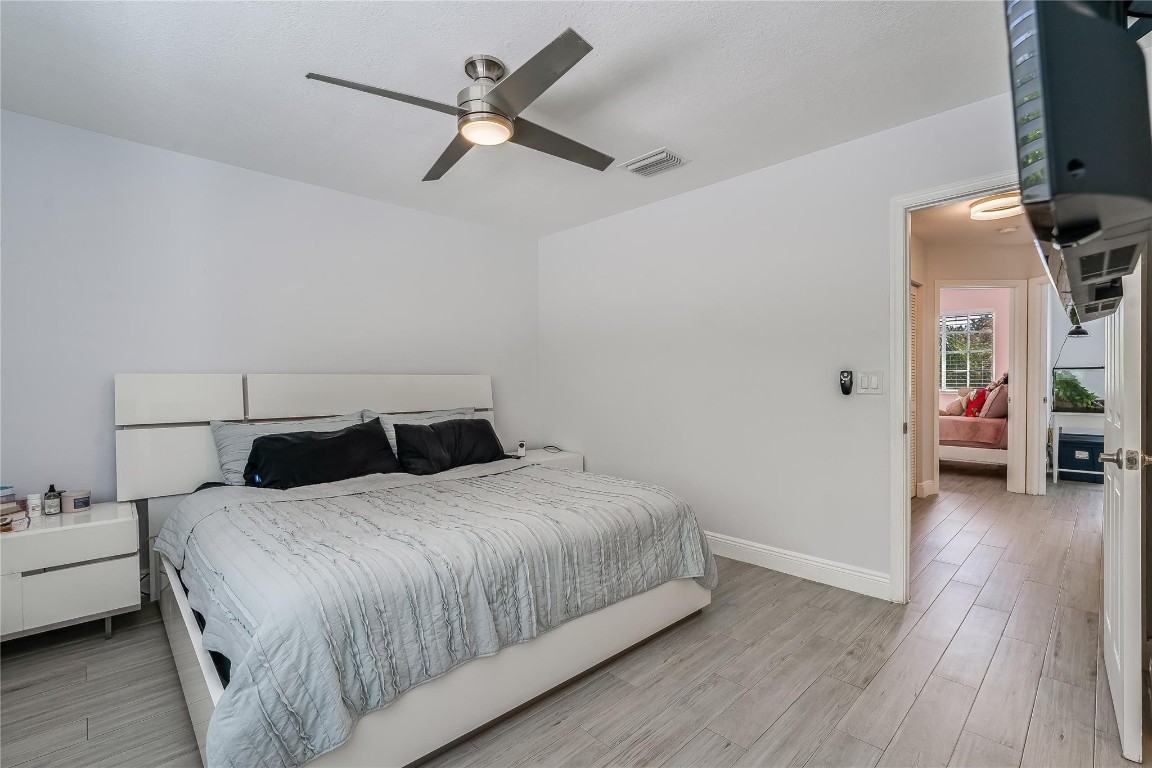 1339 SW 48th Ter 1339