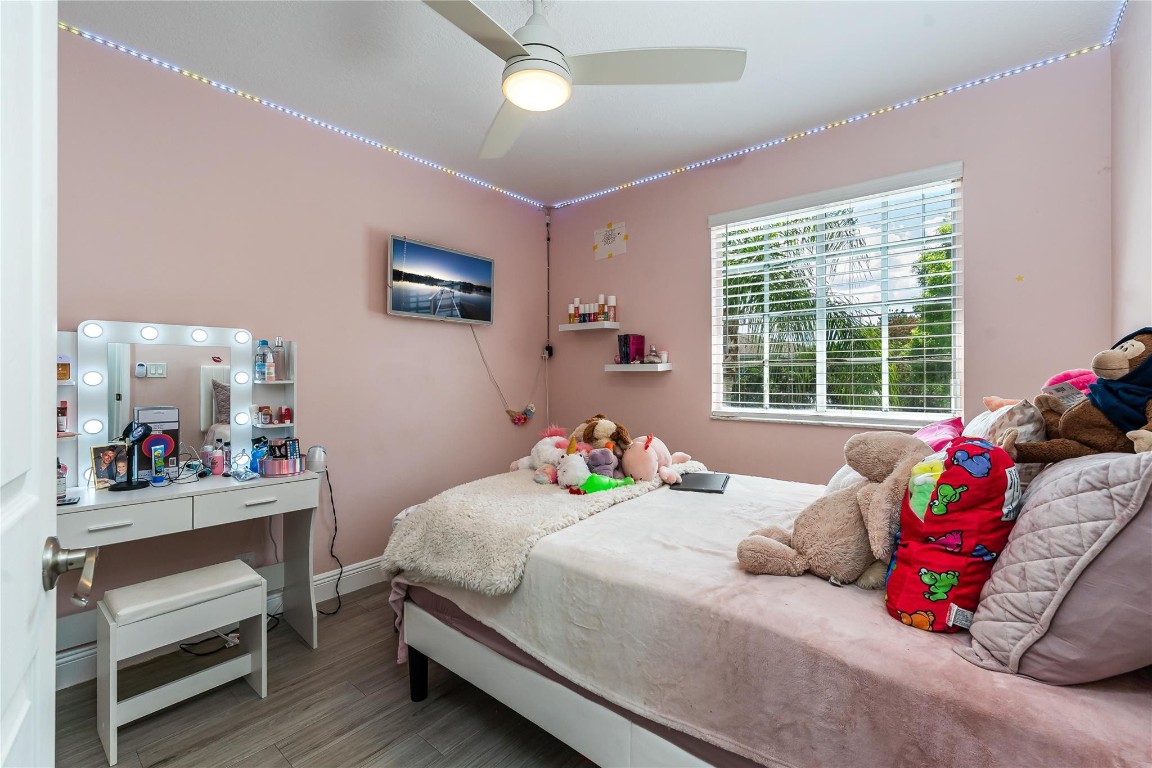 1339 SW 48th Ter 1339