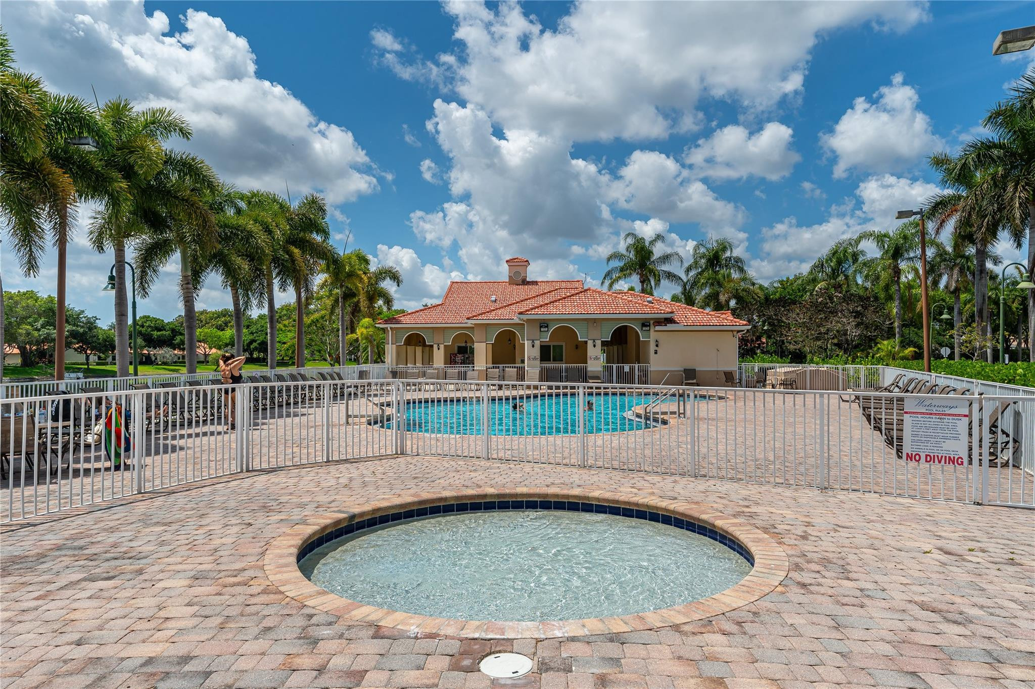 1339 SW 48th Ter 1339