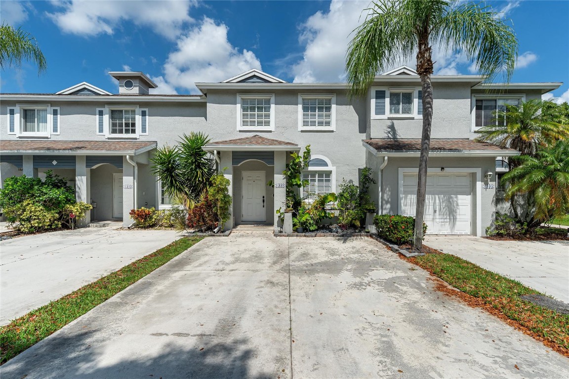 1339 SW 48th Ter 1339