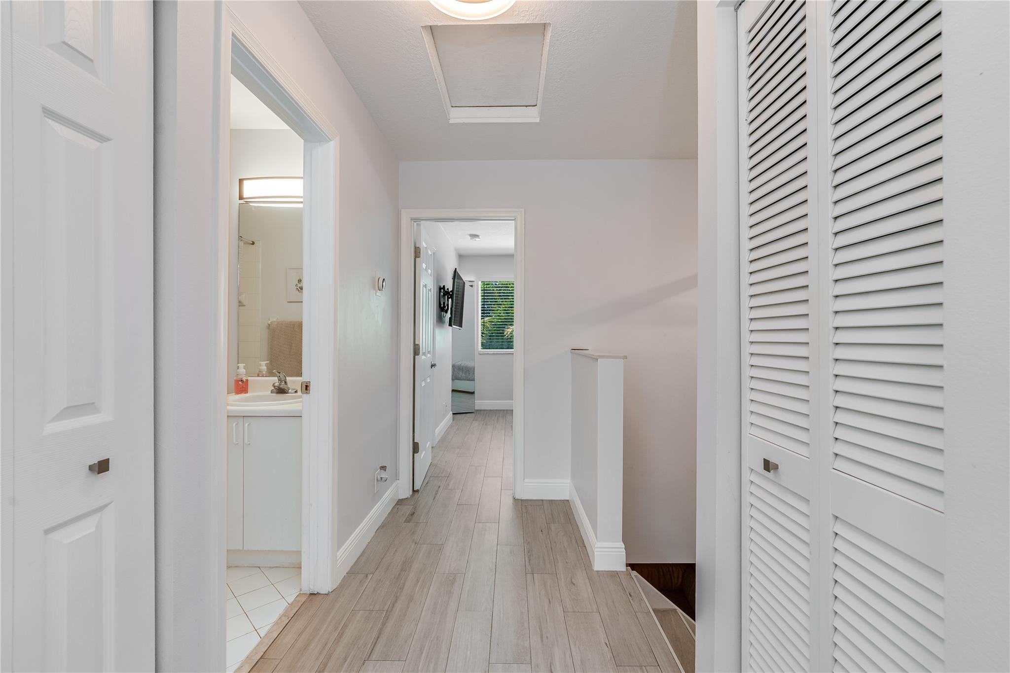 1339 SW 48th Ter 1339