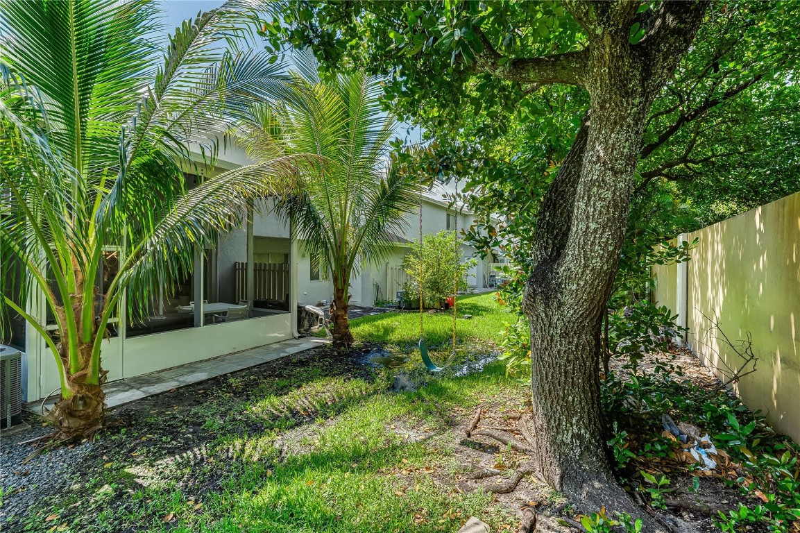 1339 SW 48th Ter 1339