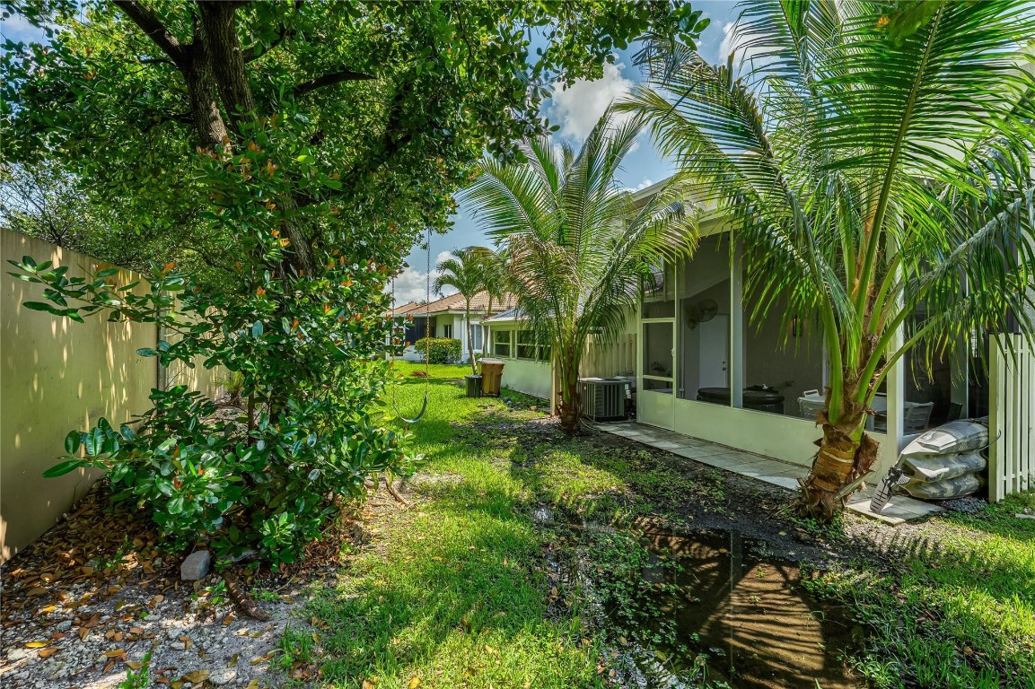 1339 SW 48th Ter 1339