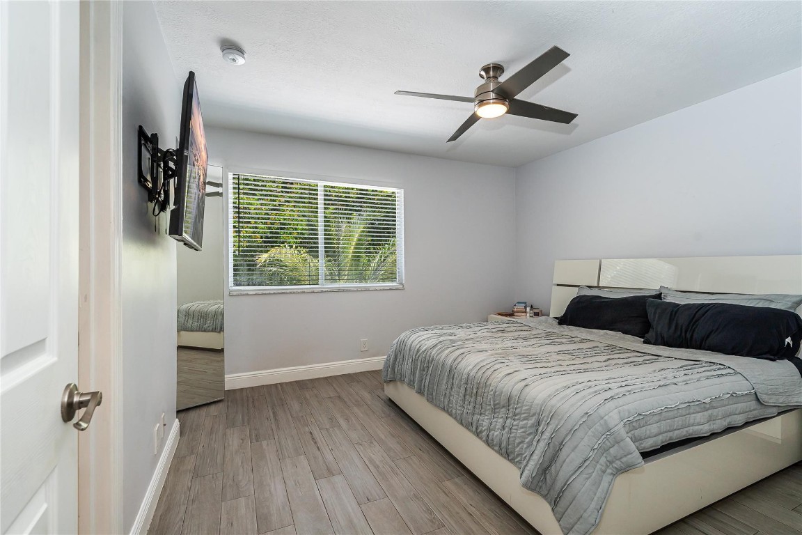 1339 SW 48th Ter 1339