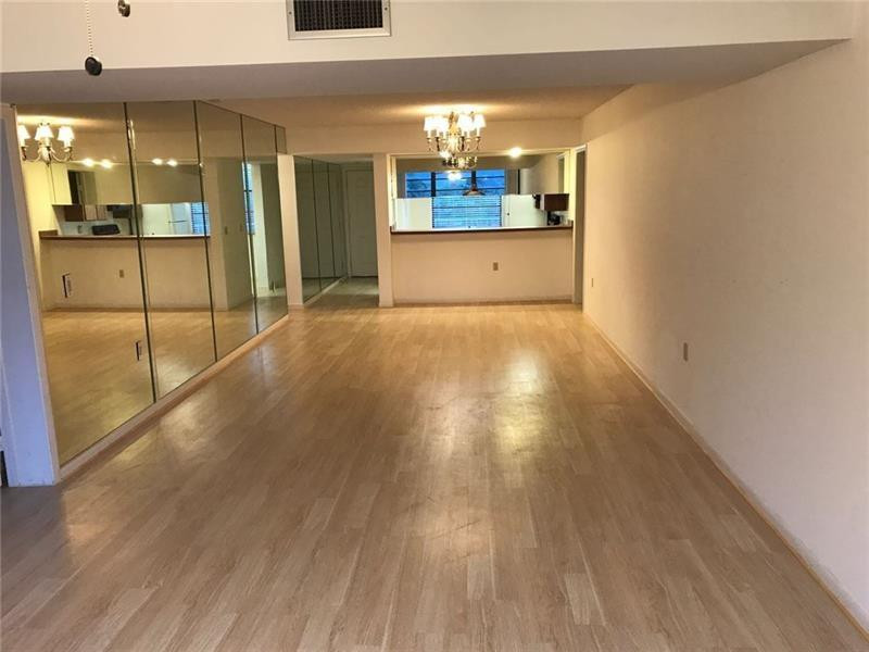 3520 Whitehall Dr 306