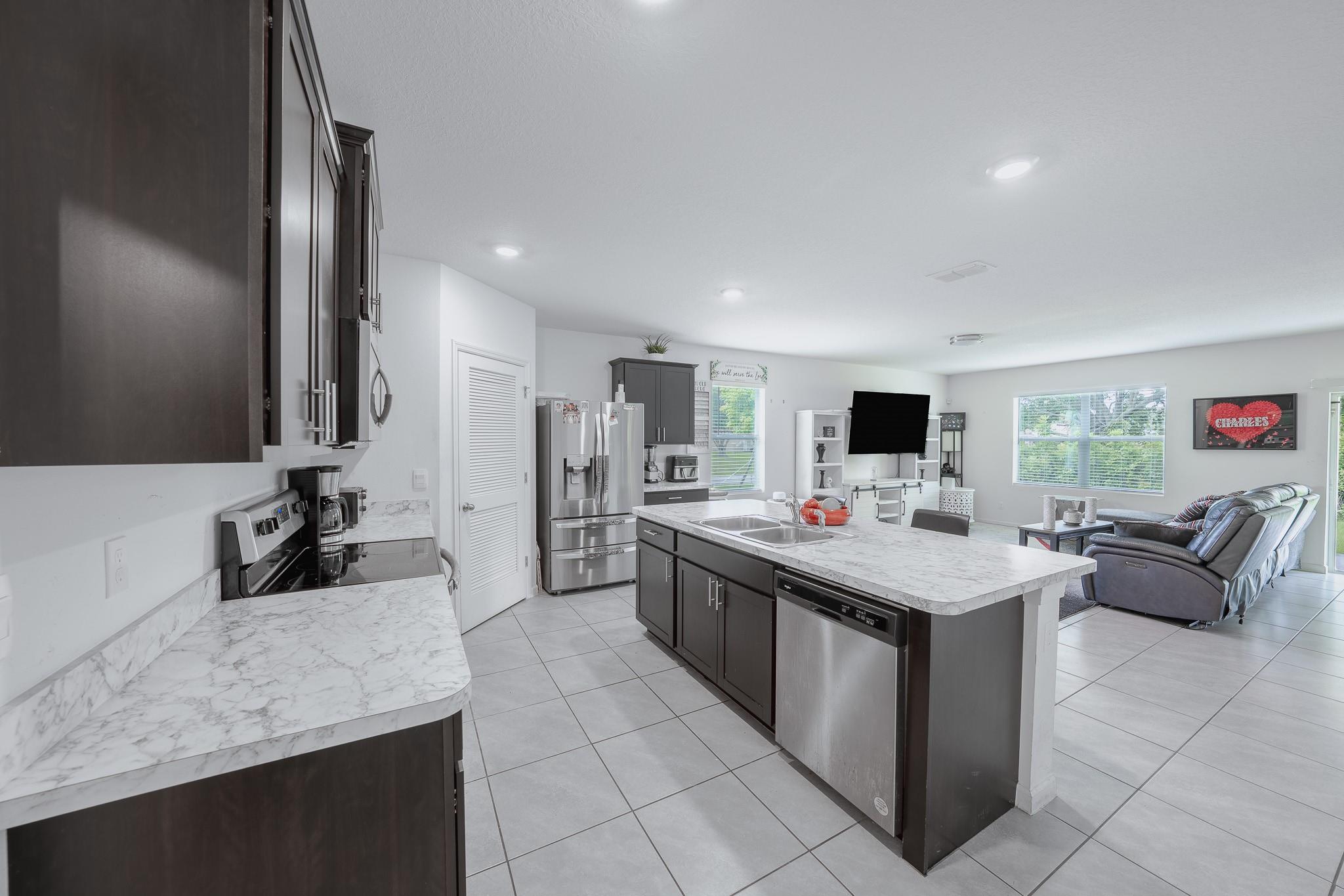 2901 SW Boxwood Circle