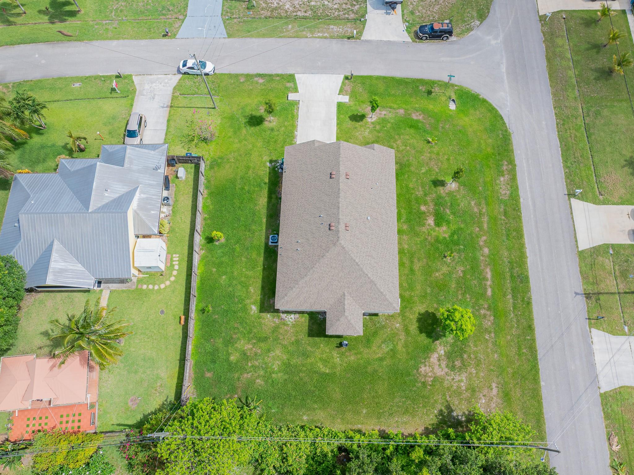 2901 SW Boxwood Circle