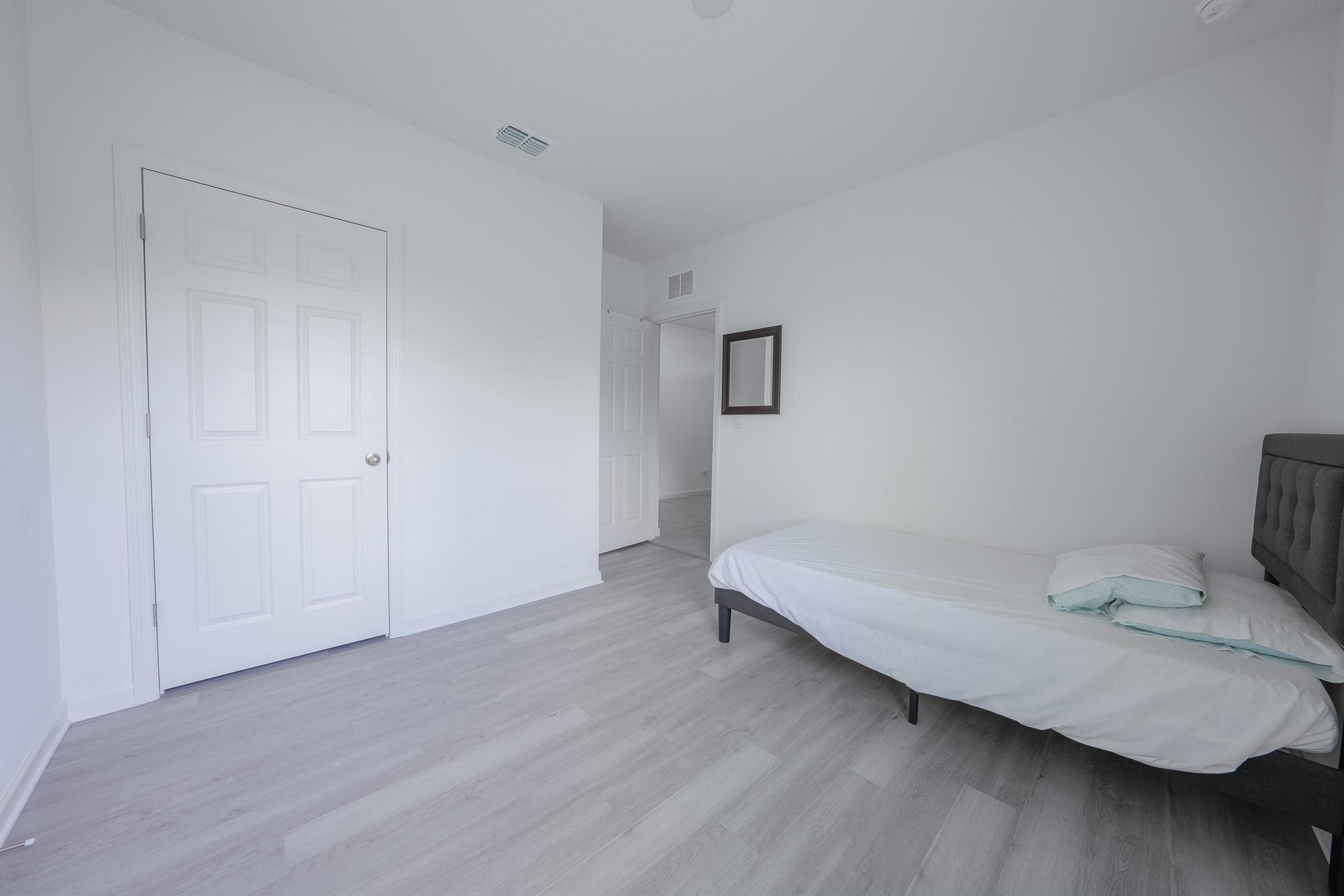 2901 SW Boxwood Circle