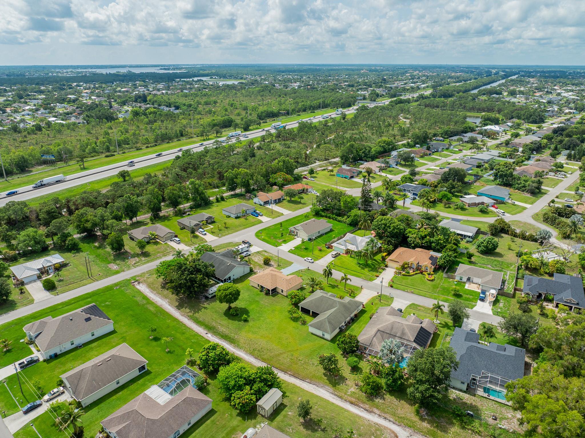 2901 SW Boxwood Circle