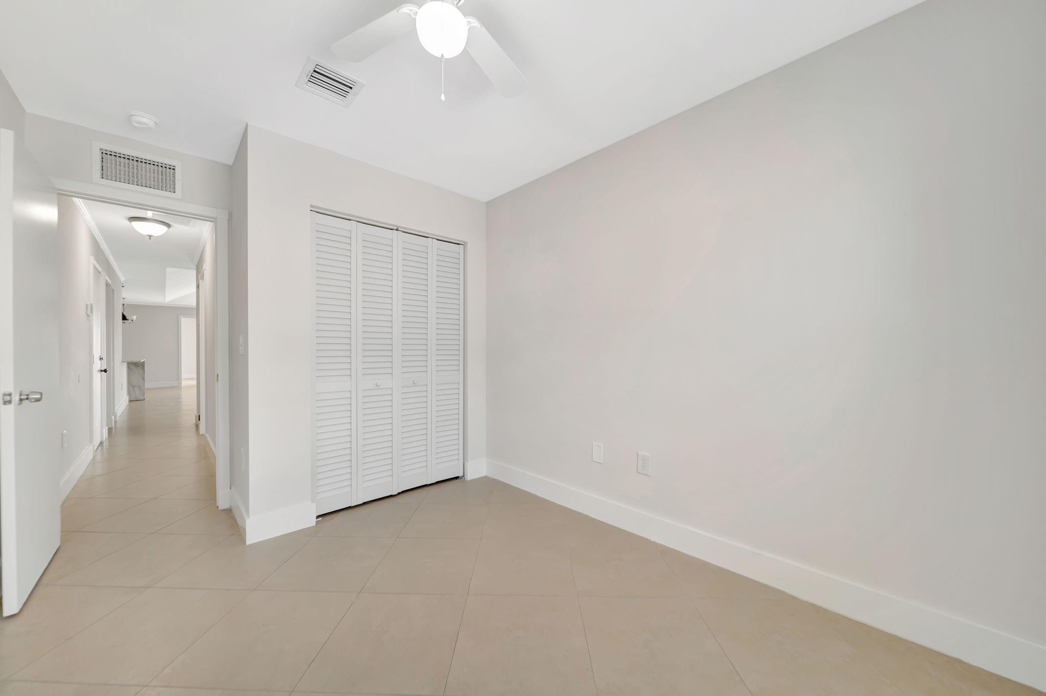 4036 Eastridge Cir